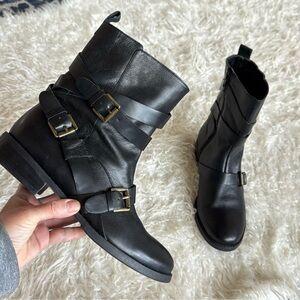 Nine West Trentao Leather Moto Biker Boots Sz 9 Black Buckle strap detail